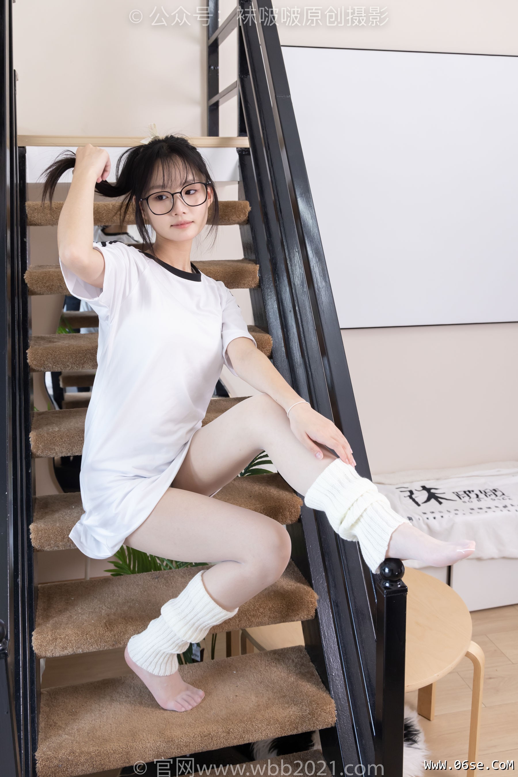图片[136]-BoBoSocks袜啵啵 No.376 甜甜圈 -运动鞋、堆堆袜套、白丝[150P]-六色网