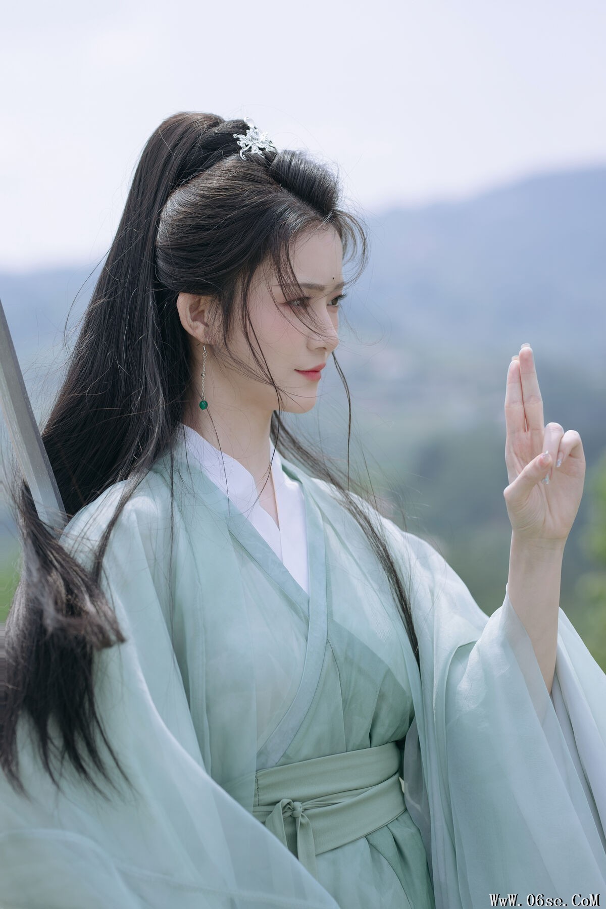 图片[4]-YiTuYu艺图语 Vol.7240 Xin Yu[21P]-六色网