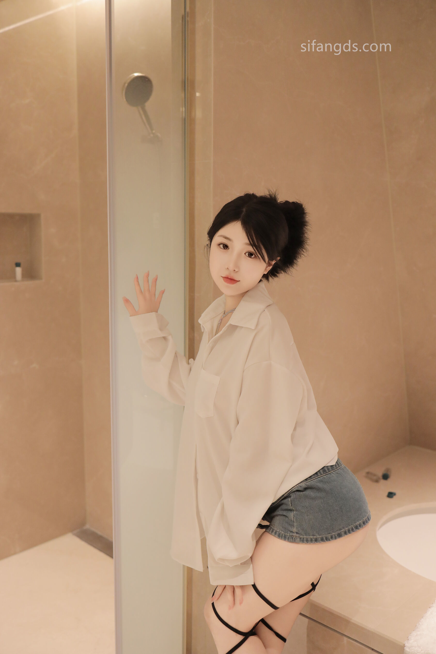 图片[9]-私购流出 NO.8400 陈小花《私购流出》[92P + 8V]-六色网
