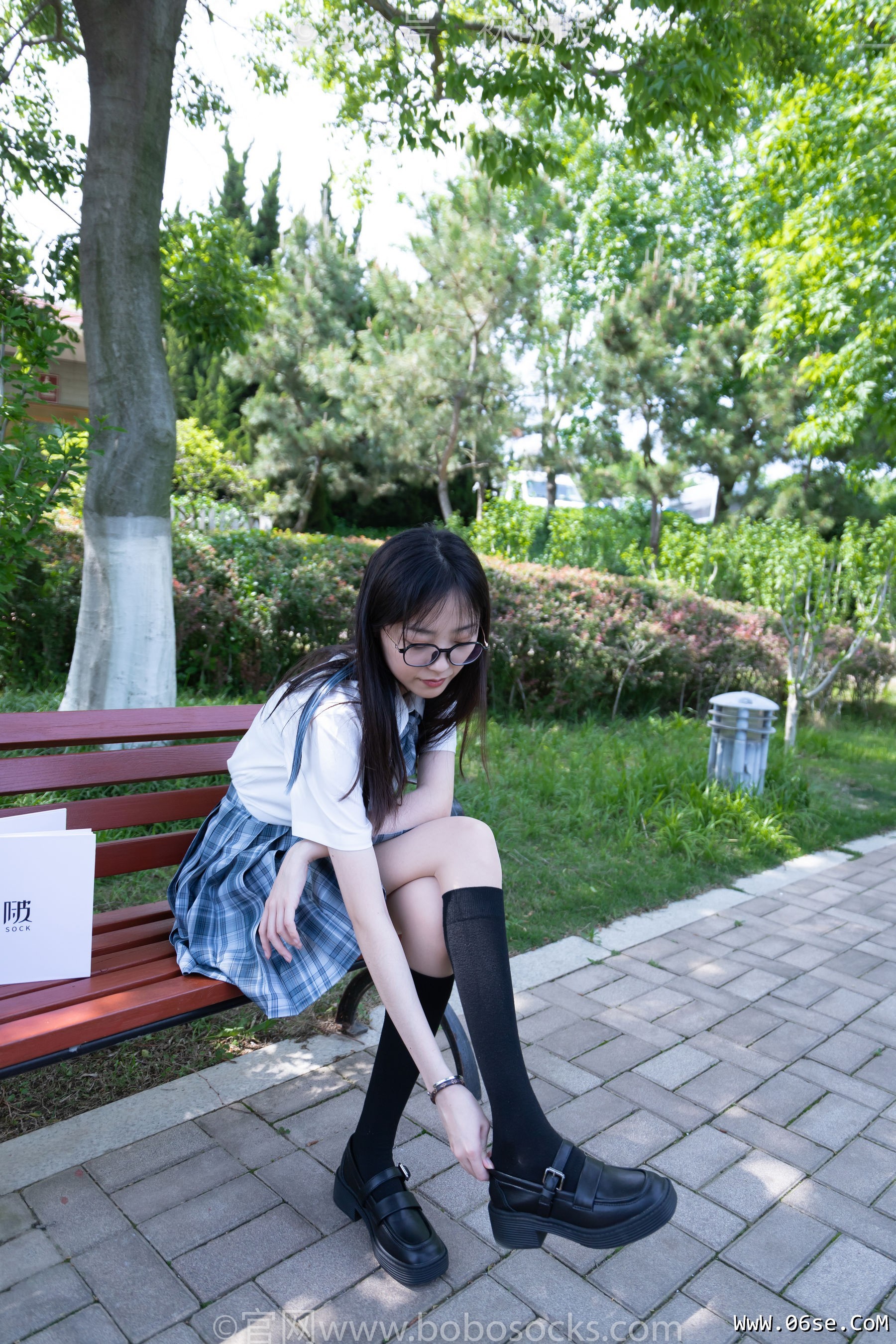 图片[38]-BoBoSocks袜啵啵 No.007 稚予-JK制服、皮鞋、黑色中筒棉袜、肉丝[143P]-六色网