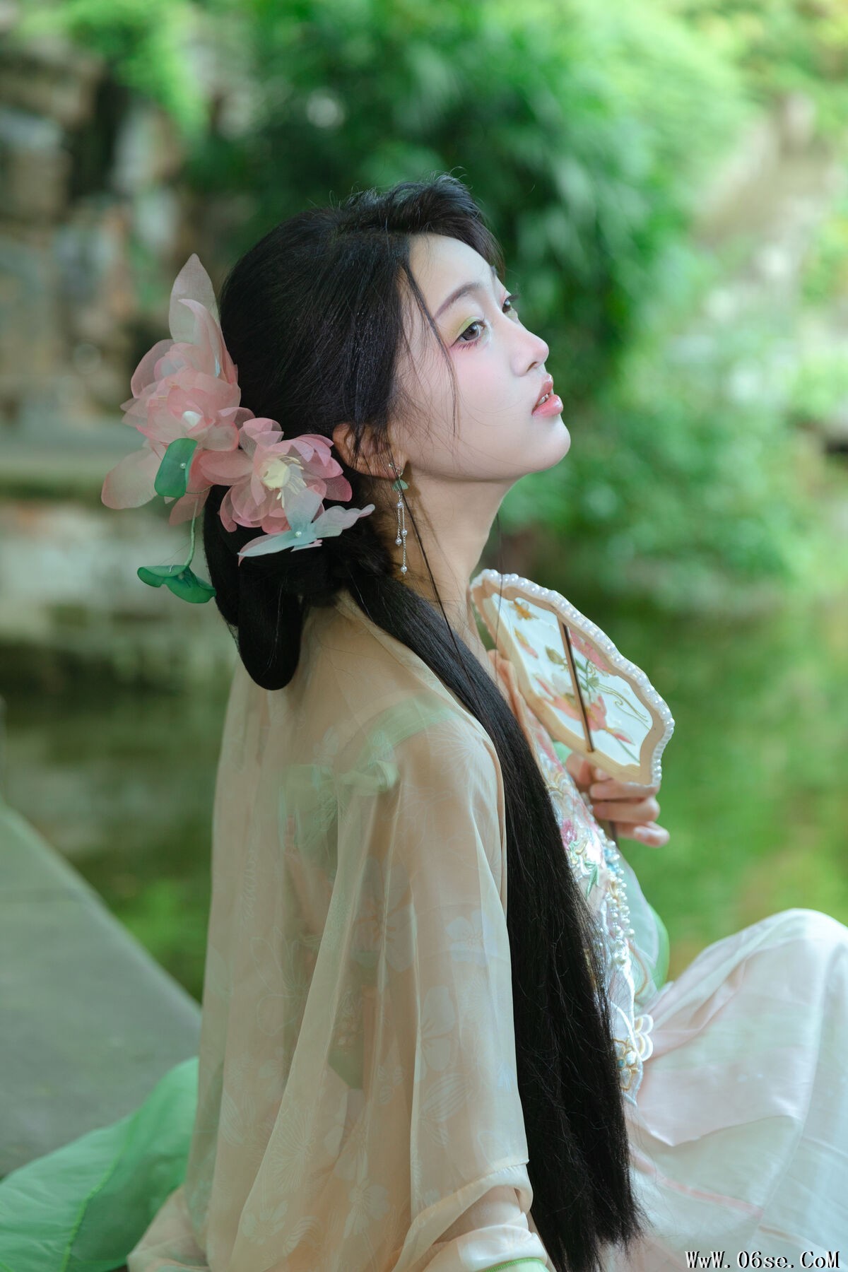 图片[19]-YiTuYu艺图语 Vol.7300 Leng Ku Wang Ye[25P]-六色网