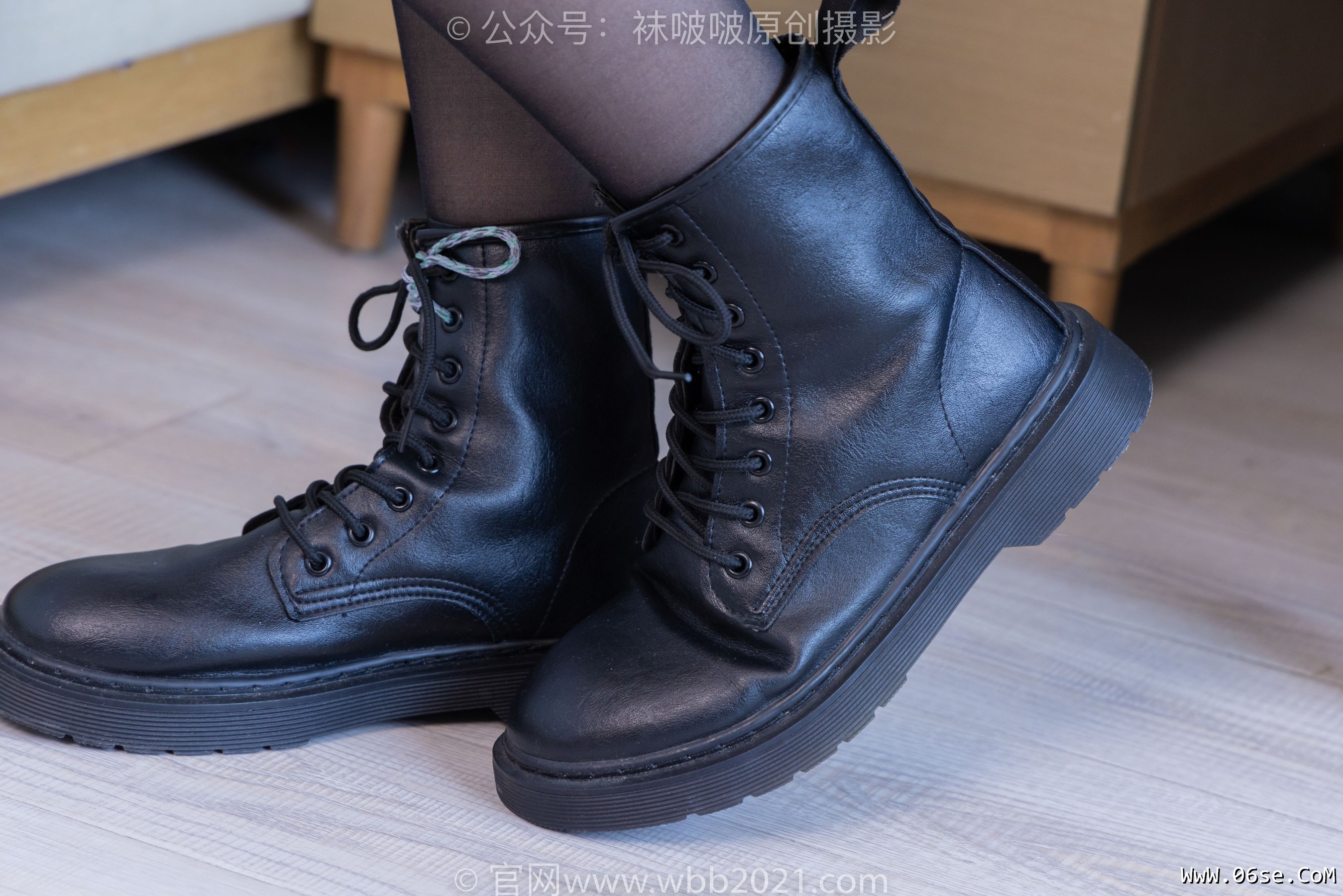 图片[24]-BoBoSocks袜啵啵 No.406 甜甜圈 -马丁靴、黑丝[150P]-六色网