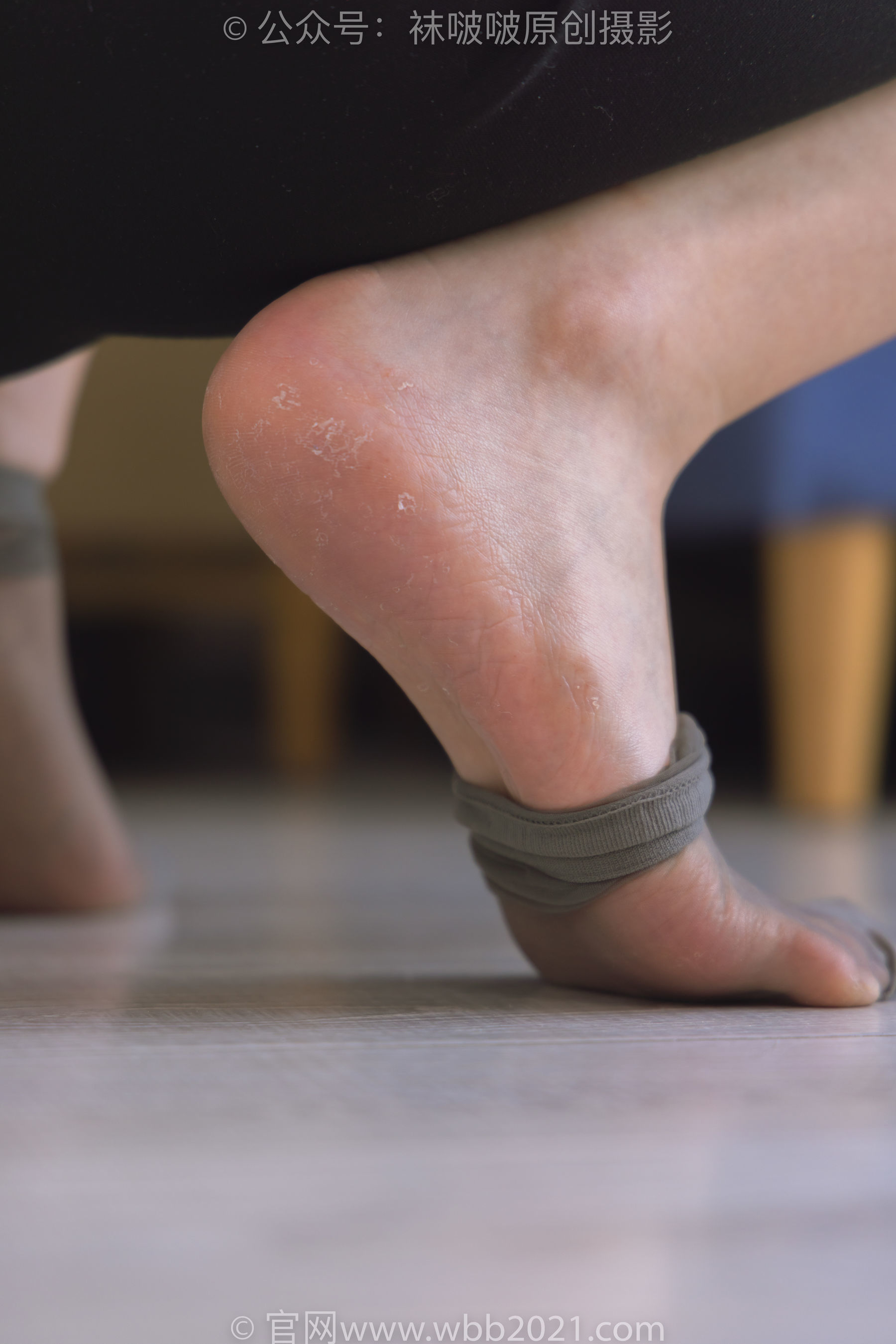 图片[169]-BoBoSocks袜啵啵 No.245 小甜豆 -高跟鞋、短灰丝、半蹲镜头较多[299P]-六色网