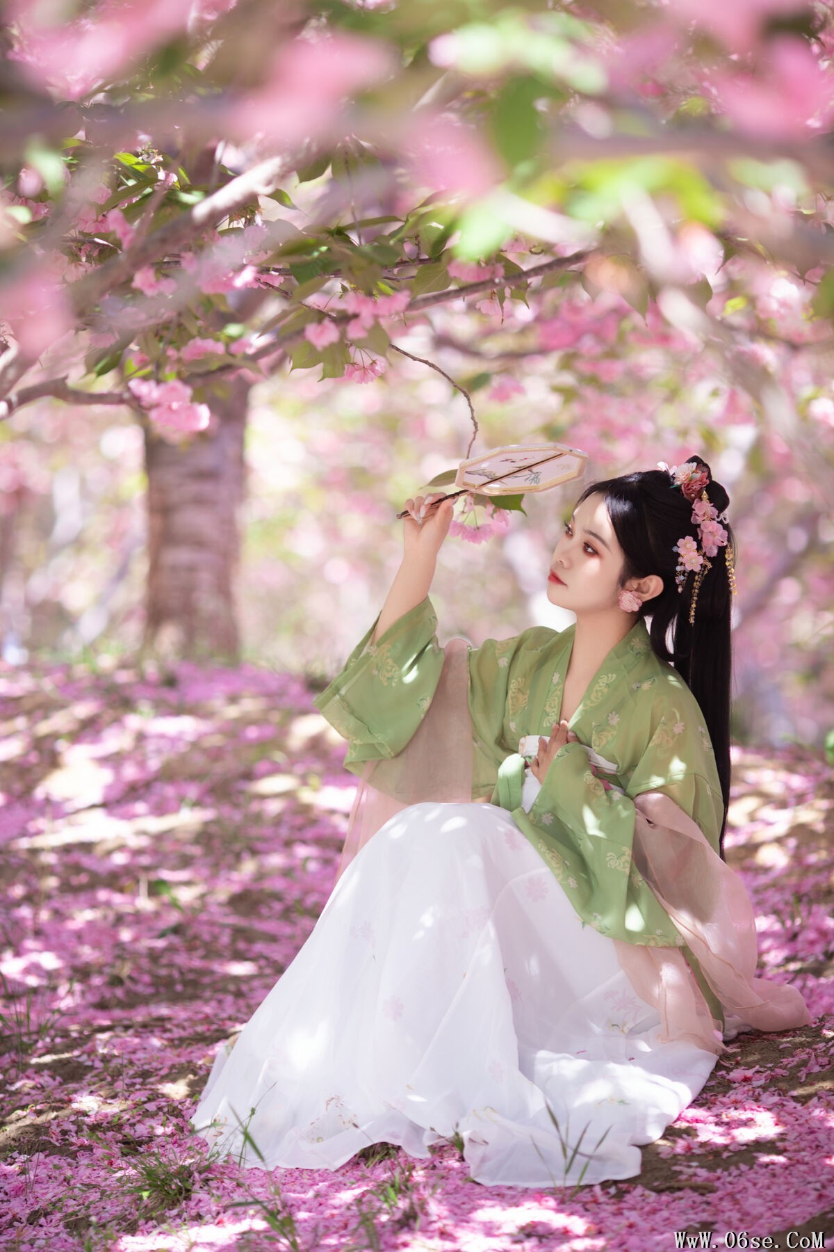 图片[22]-YiTuYu艺图语 Vol.7102 Wan Yi[23P]-六色网