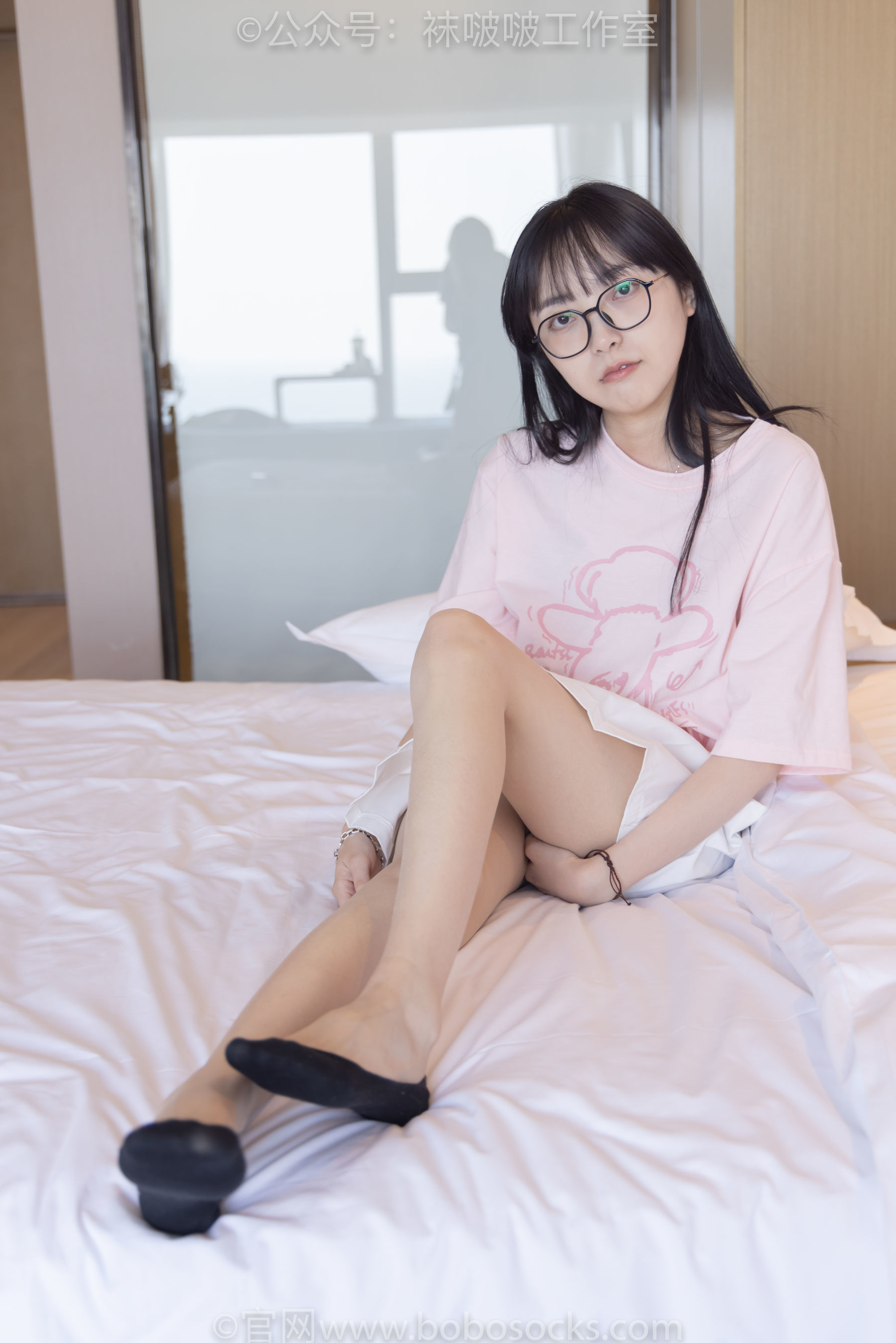 图片[142]-BoBoSocks袜啵啵 No.091 稚予-板鞋、淡粉色船袜、黑色船袜、裸足[148P]-六色网