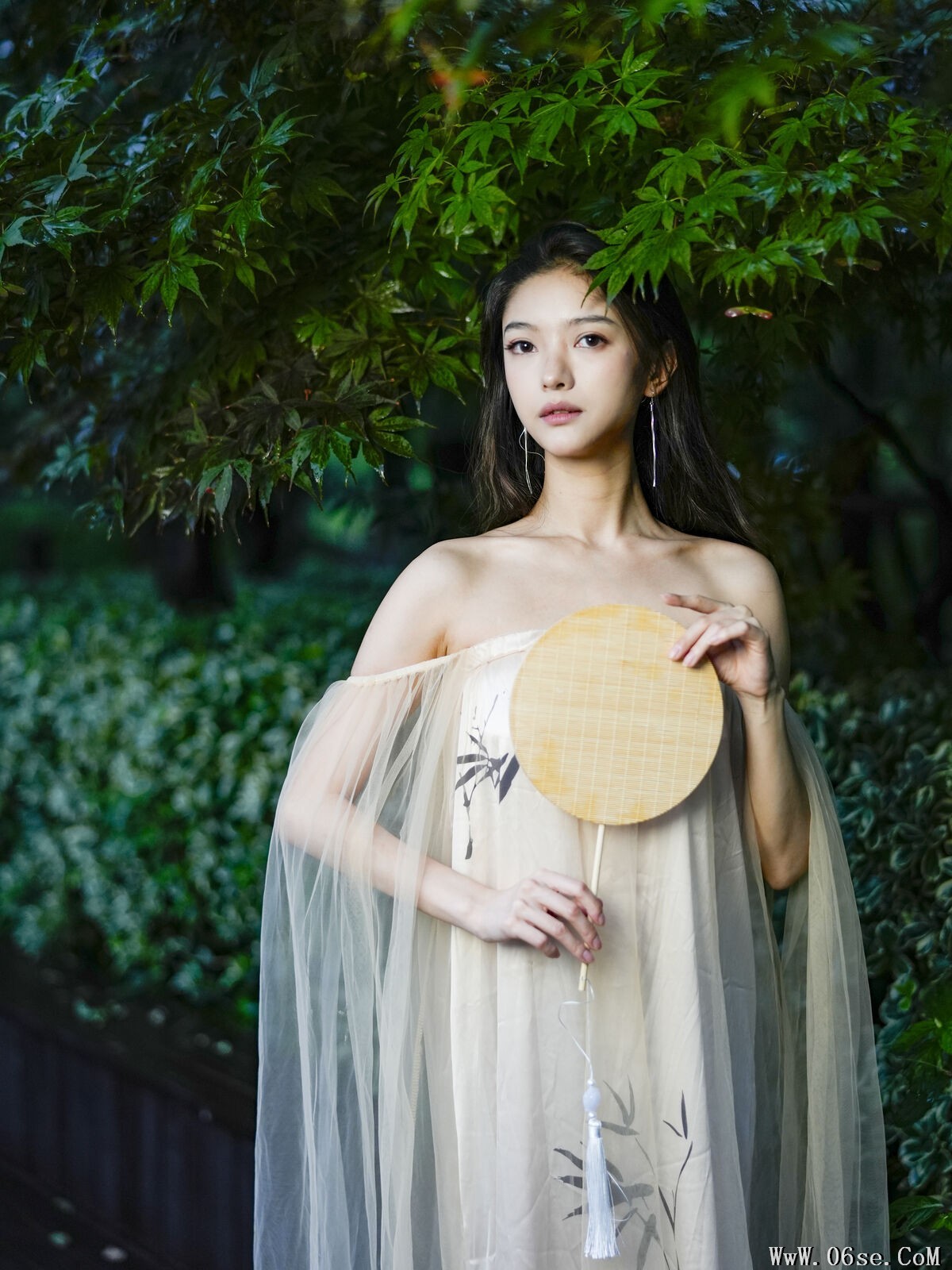 图片[17]-YiTuYu艺图语 Vol.7412 Yu Yan Jia[26P]-六色网