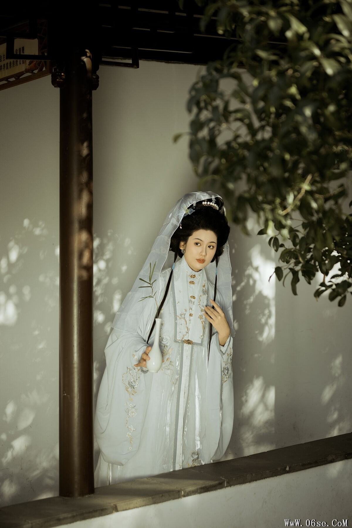 图片[17]-YiTuYu艺图语 Vol.6914 Tang Yi[26P]-六色网