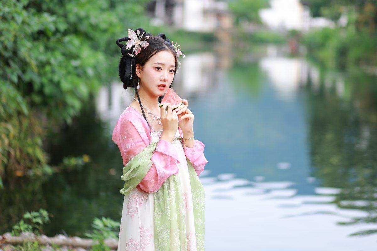 图片[13]-YiTuYu艺图语 Vol.4629 You Er Bai Bai[30P]-六色网