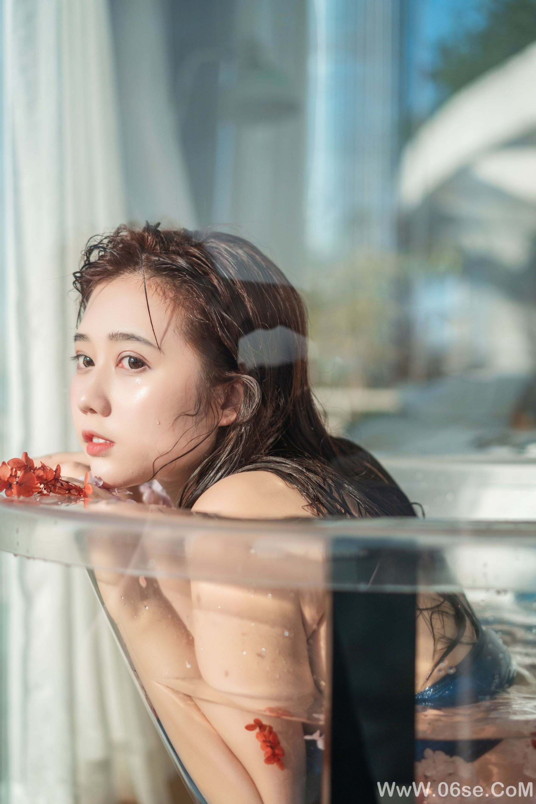 图片[28]-微博福利姬镜酱 私奔之泳衣[61P]-六色网