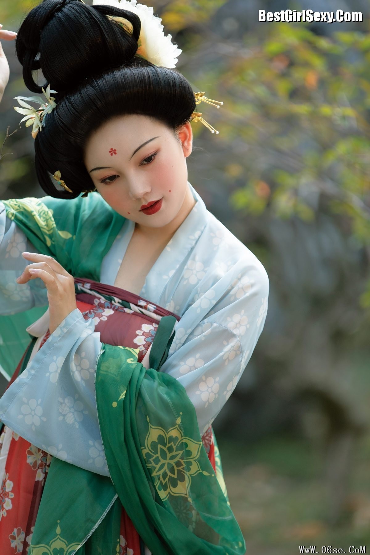 图片[22]-YiTuYu艺图语 Vol.3893 Qiu Da Da[26P]-六色网