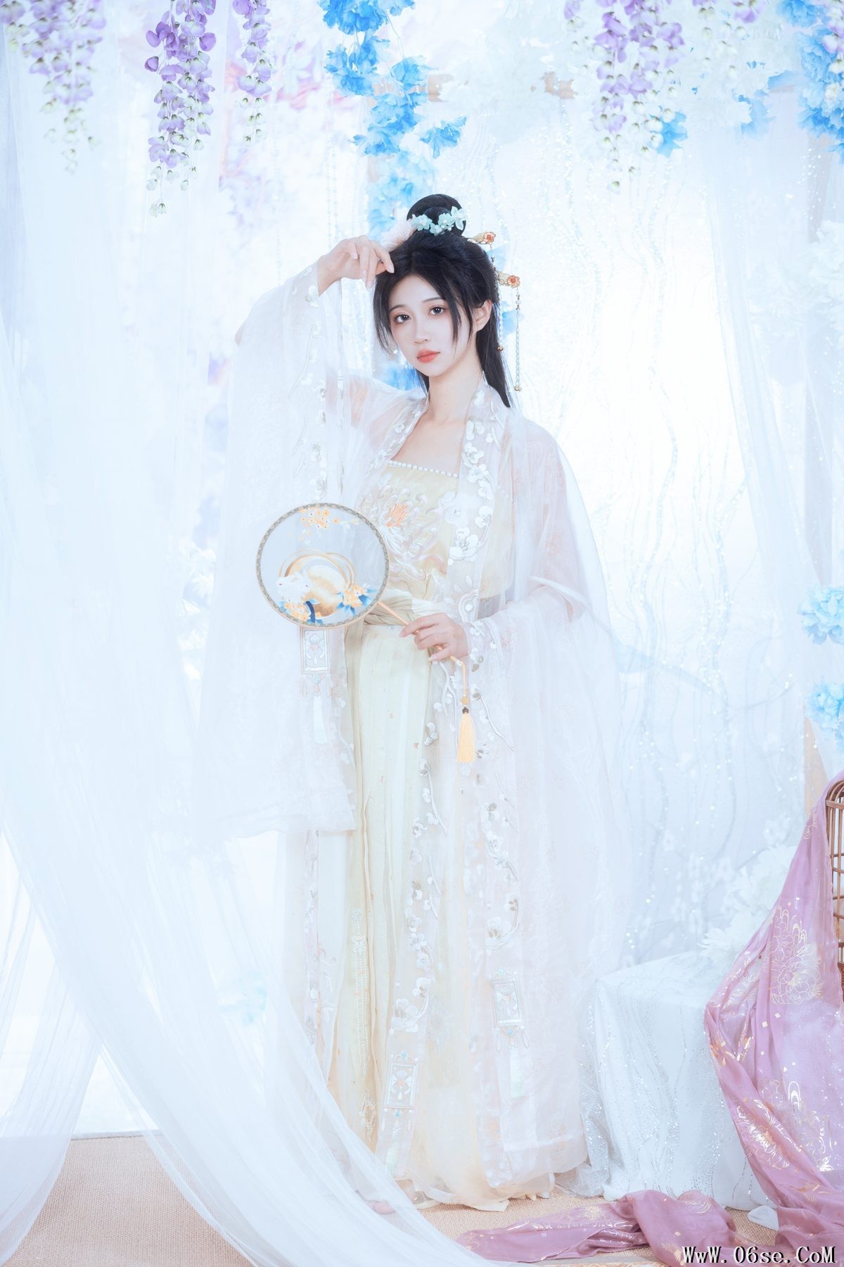 图片[3]-YiTuYu艺图语 Vol.4320 Qi Luo Sheng De Xiao Su Su[24P]-六色网