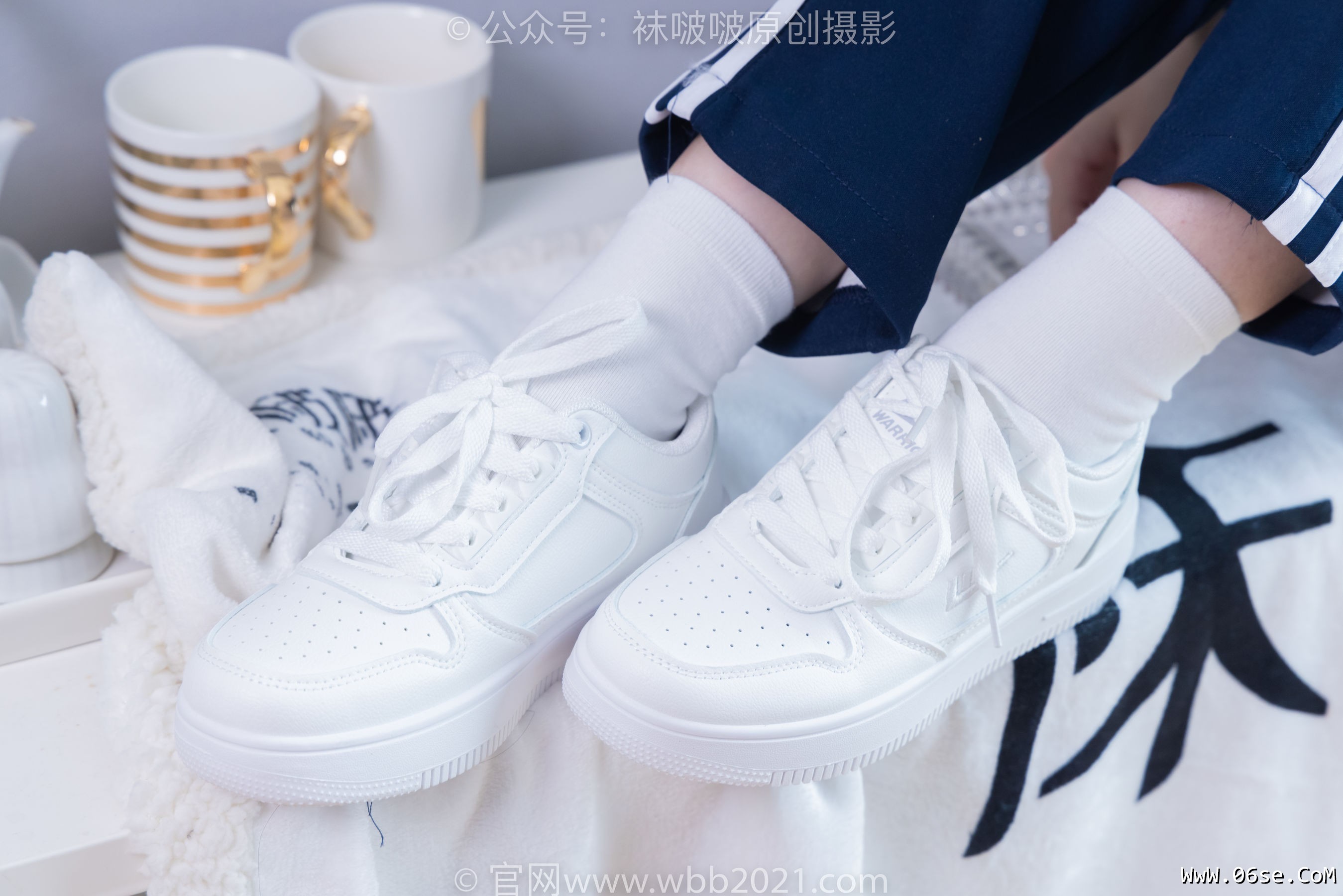 图片[13]-BoBoSocks袜啵啵 No.366 甜甜圈 -三双板鞋、白棉袜、短白丝[150P]-六色网