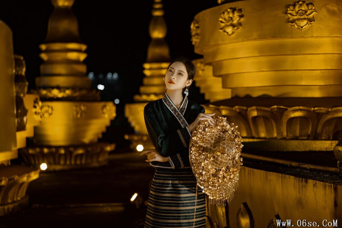 图片[23]-YiTuYu艺图语 Vol.7526 Ran Ran[26P]-六色网