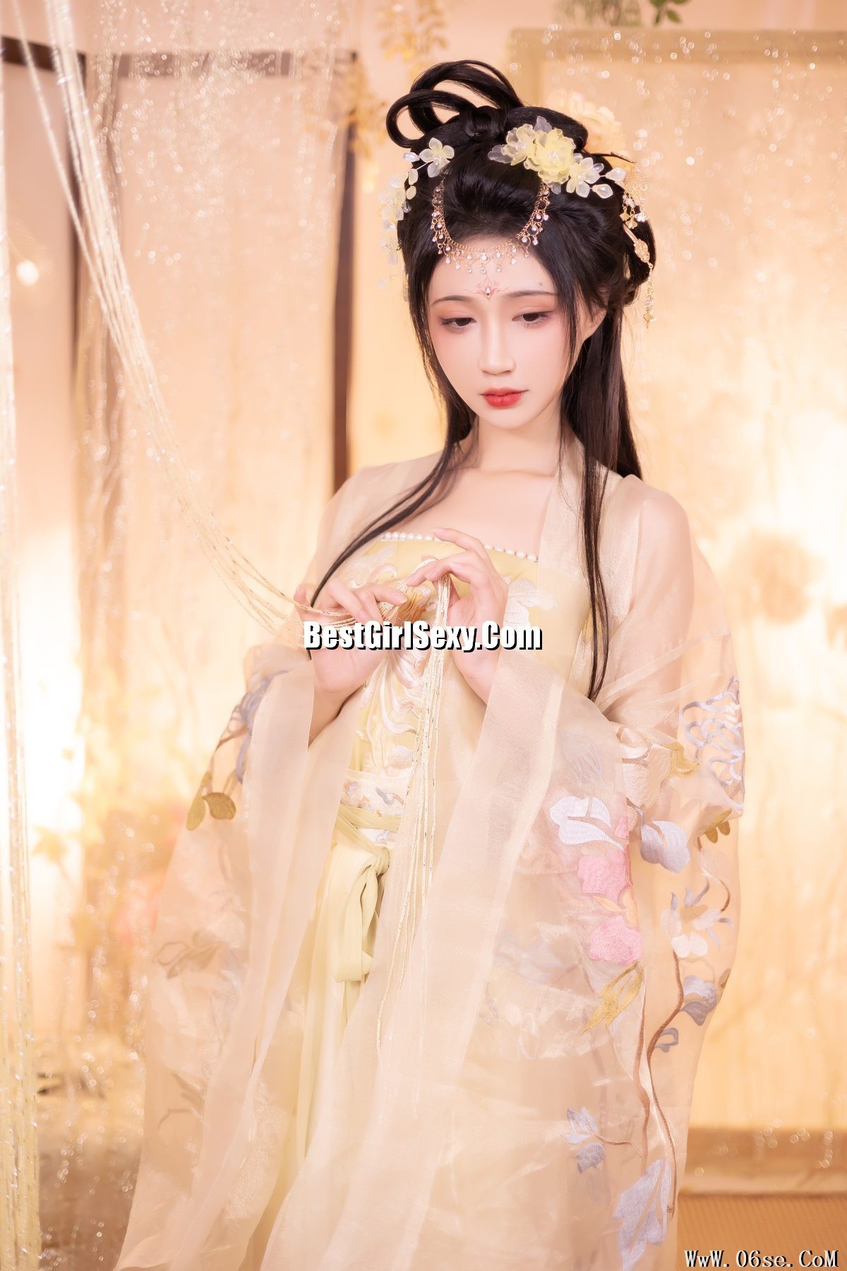 图片[16]-YiTuYu艺图语 Vol.3498 Qi Luo Sheng De Xiao Su Su[31P]-六色网