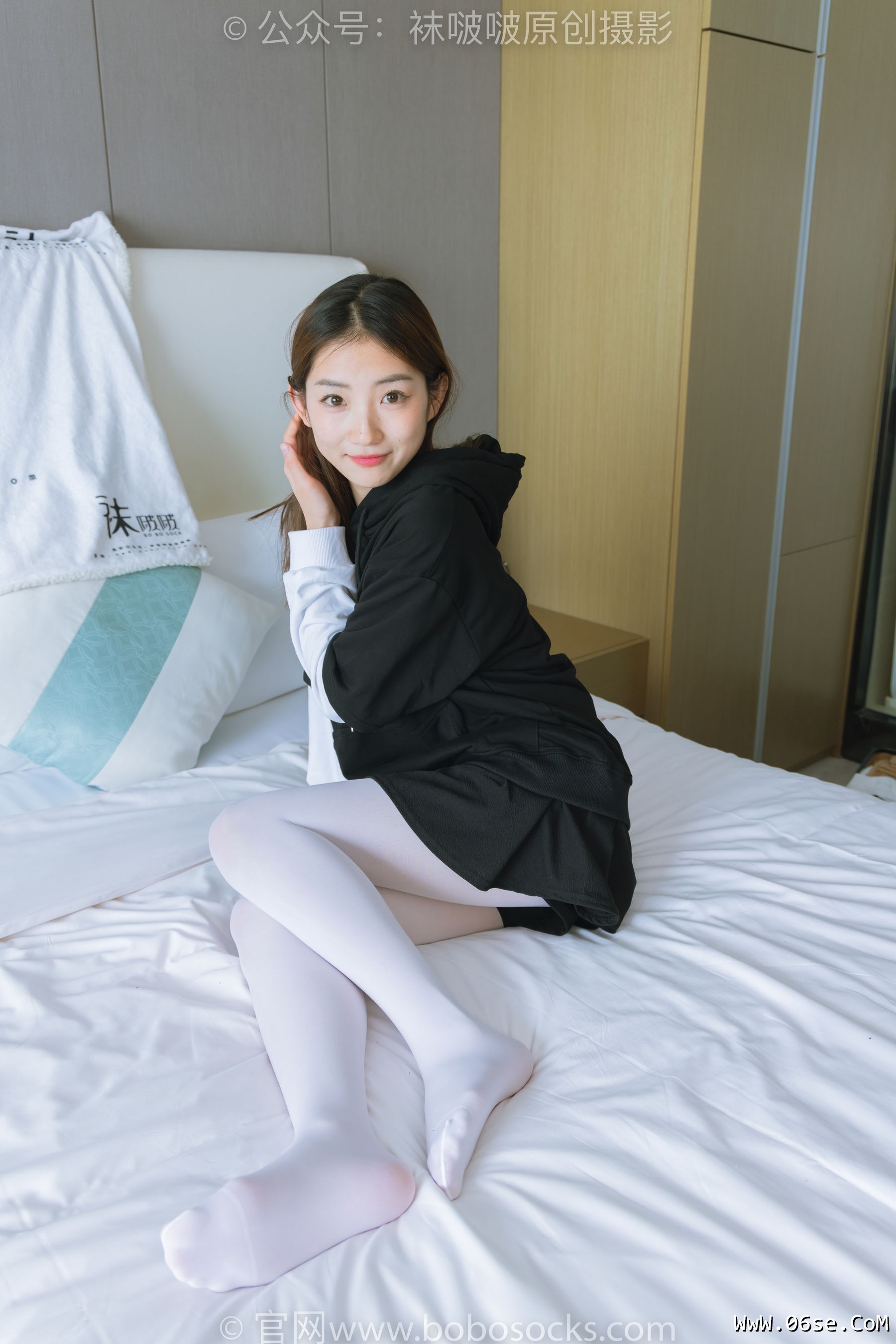 图片[3]-BoBoSocks袜啵啵 No.214 小沫 -黑色运动鞋、厚白丝[142P]-六色网