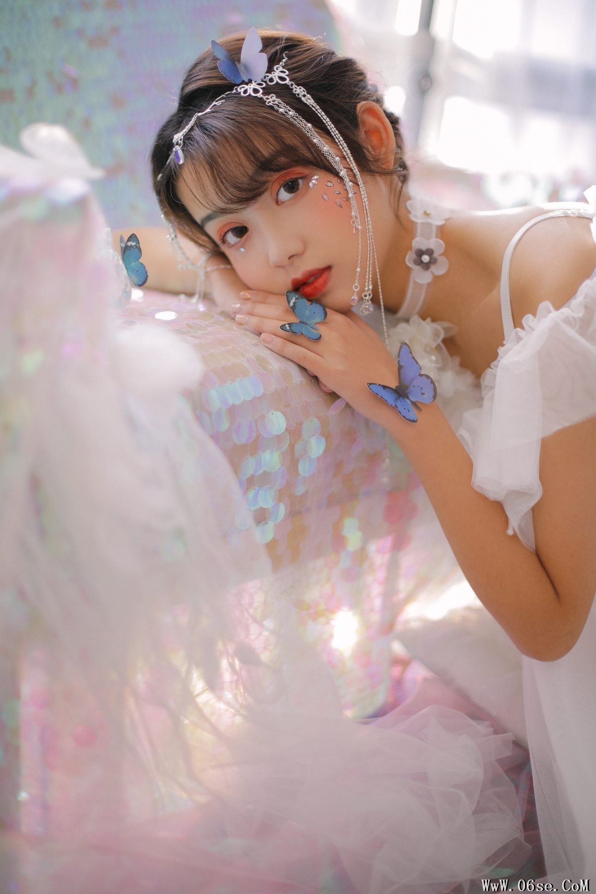 图片[4]-YiTuYu艺图语 Vol.3535 Qian Qian[44P]-六色网