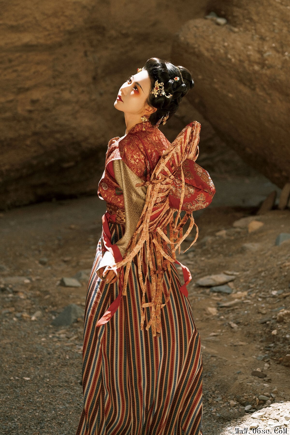 图片[9]-YiTuYu艺图语 Vol.7732 Xiao Bei Ke Qing Bu Yao Fang Qi[25P]-六色网