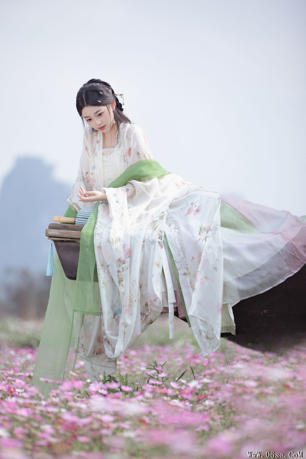 图片[7]-YiTuYu艺图语 Vol.6393 Jin Zou Ba[34P]-六色网