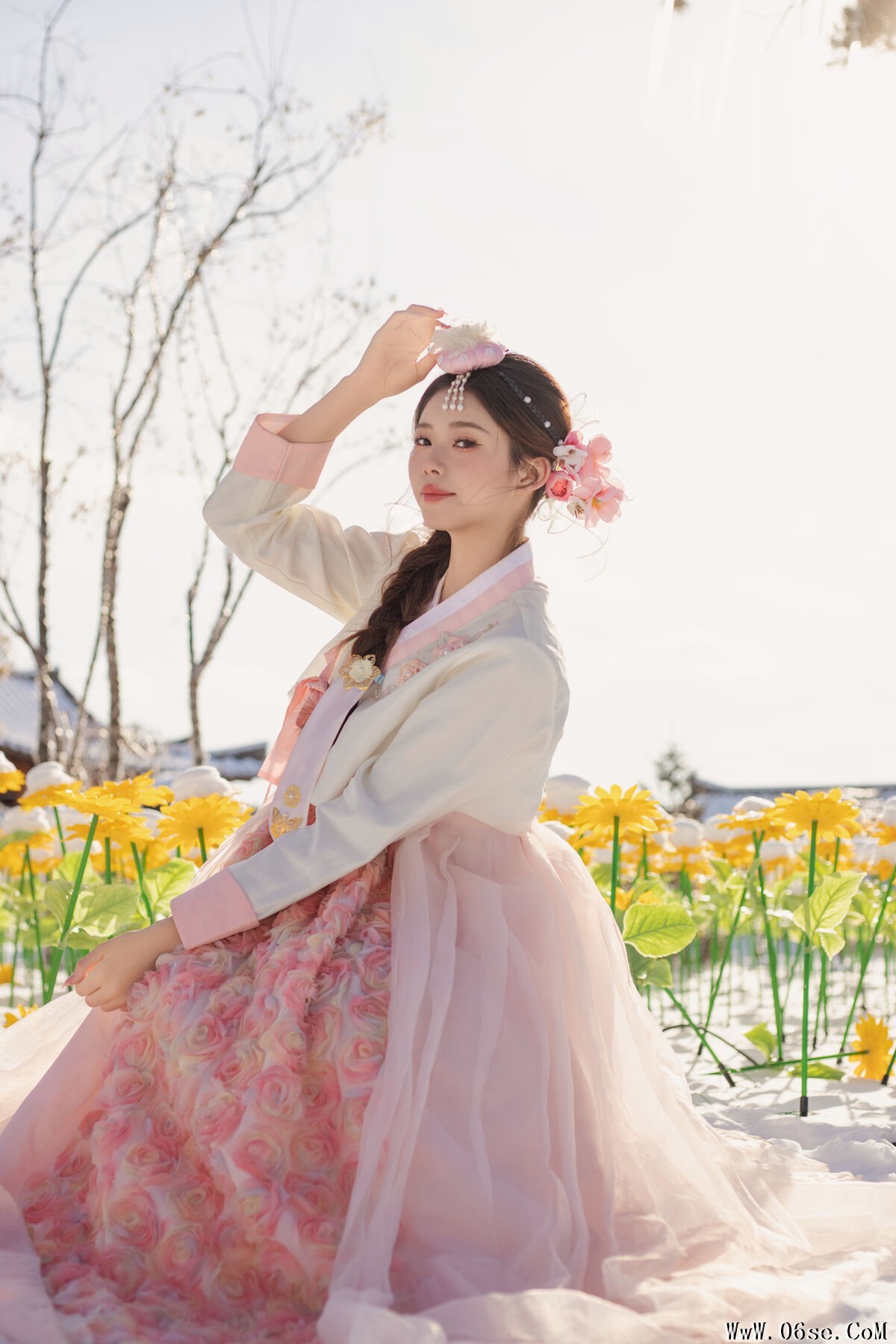 图片[33]-YiTuYu艺图语 Vol.7340 Fei Tian Xiao Mo Nu[35P]-六色网