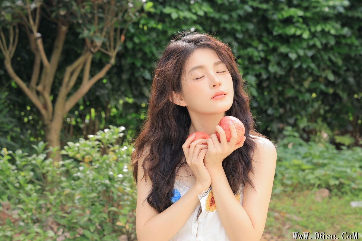 图片[13]-YiTuYu艺图语 Vol.7582 Luo Xin Xin[27P]-六色网