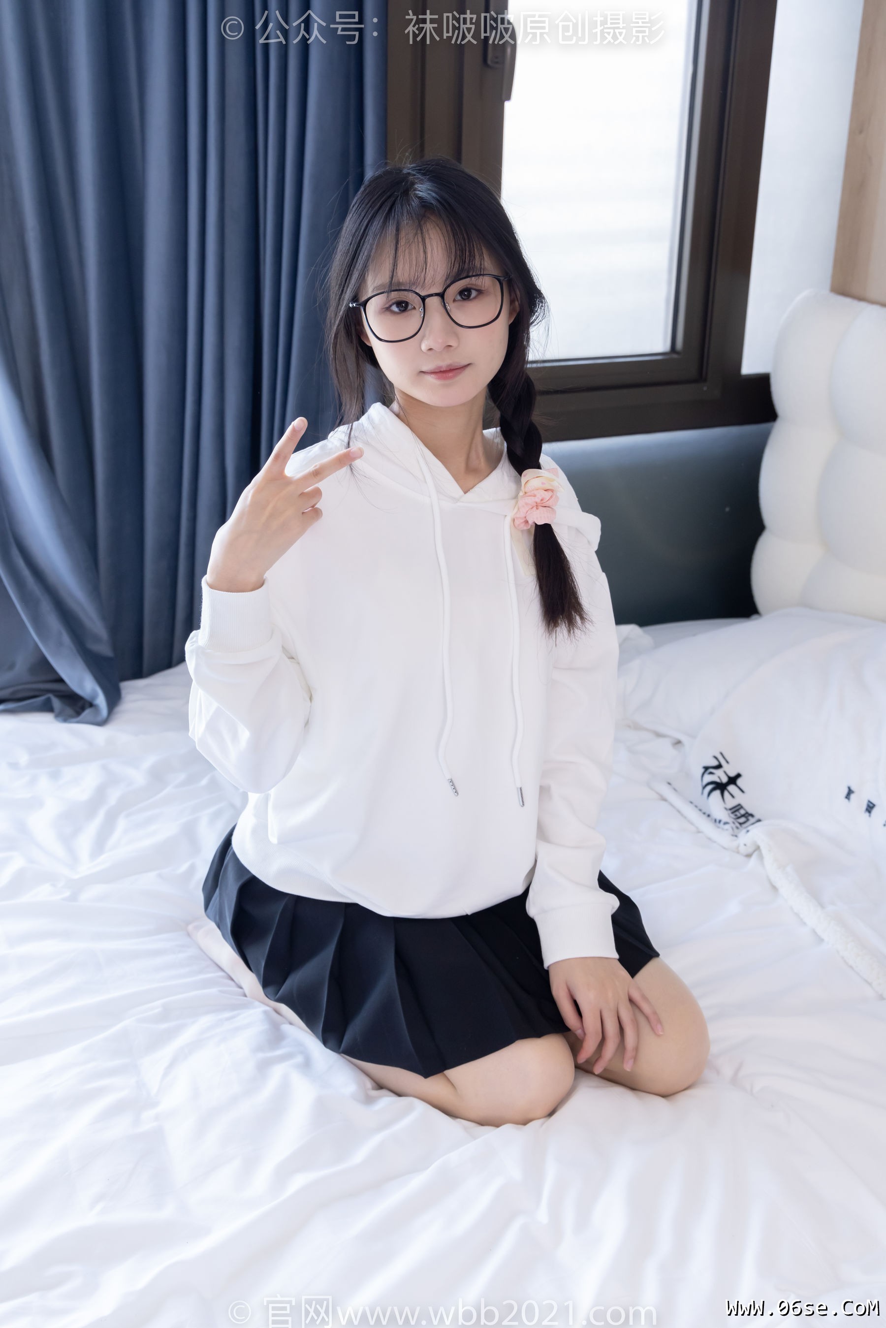 图片[55]-BoBoSocks袜啵啵 No.368 甜甜圈 -运动鞋、白棉袜、油亮肉丝[160P]-六色网