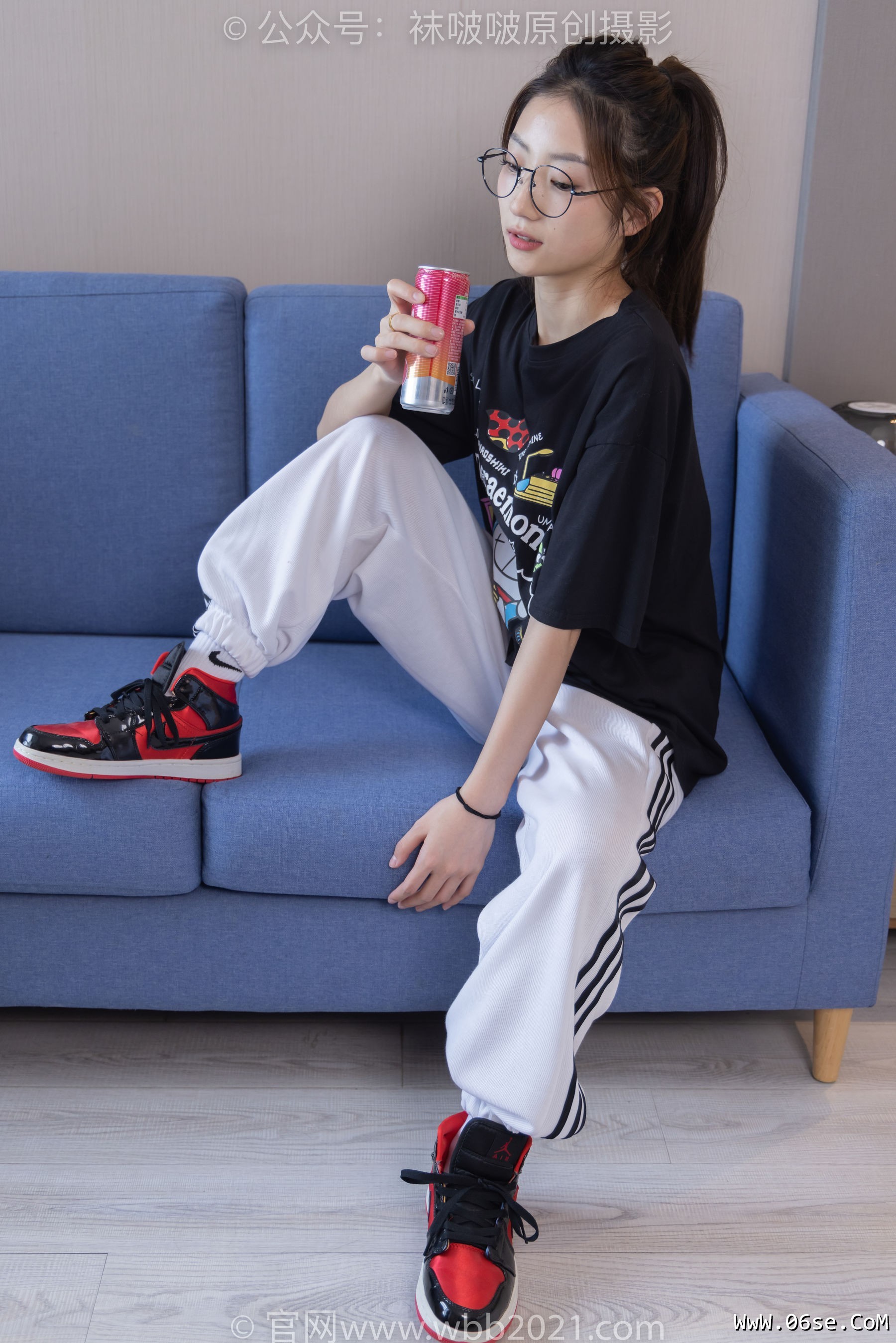 图片[2]-BoBoSocks袜啵啵 No.382 小沫 -板鞋、白棉袜[143P]-六色网