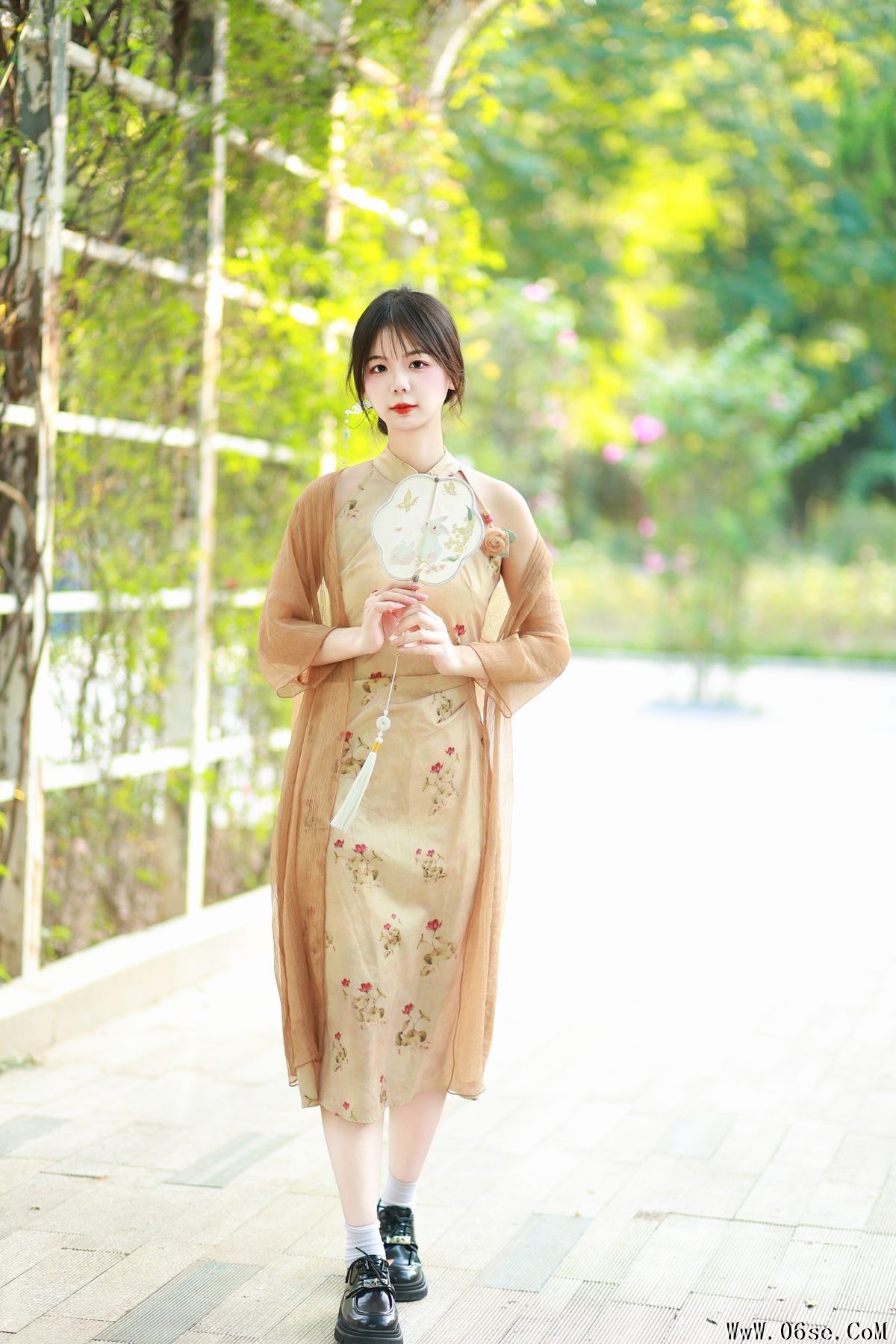 图片[20]-YiTuYu艺图语 Vol.5884 Mu Yan Se Cc[26P]-六色网