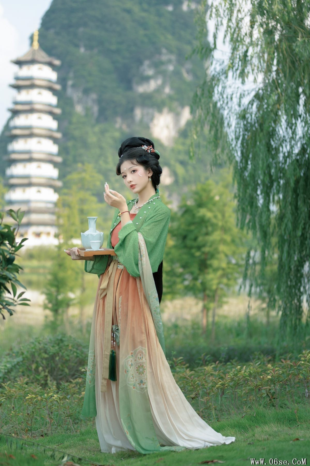 图片[6]-YiTuYu艺图语 Vol.5744 Xin Lan[39P]-六色网