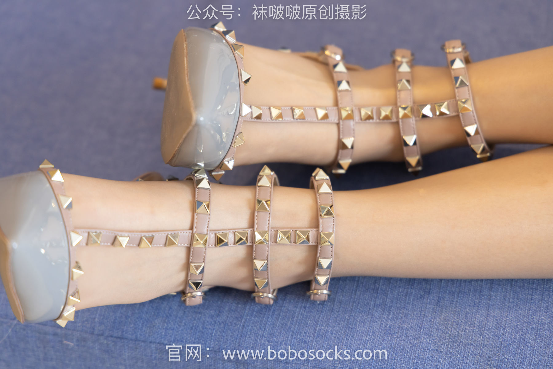 图片[65]-BoBoSocks袜啵啵 No.153 小甜豆-华伦天奴高跟鞋、油亮肉丝、油亮白丝、圣诞服[140P]-六色网