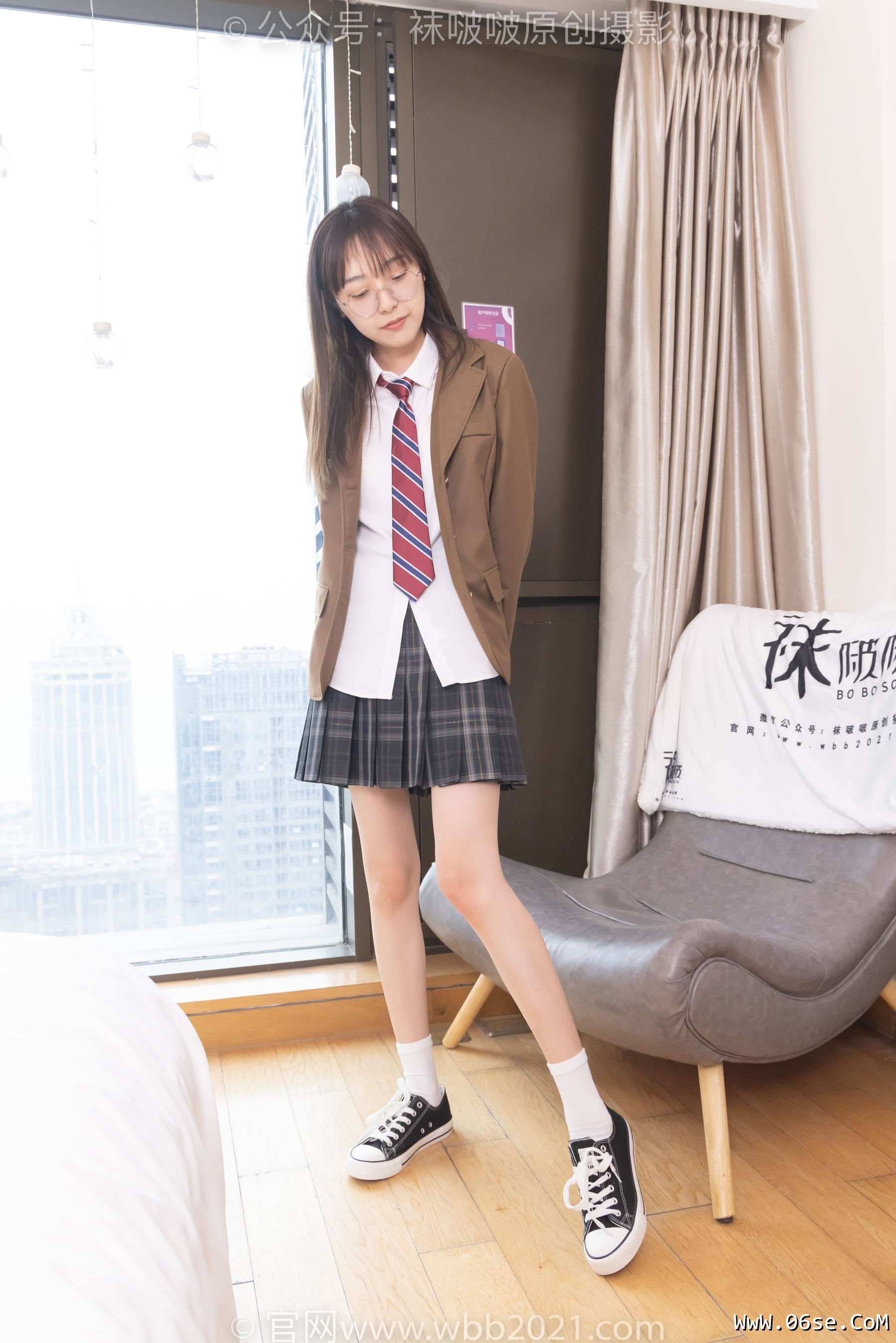图片[133]-BoBoSocks袜啵啵 No.370 稚予 -板鞋、白棉袜、灰色棉船袜[140P]-六色网