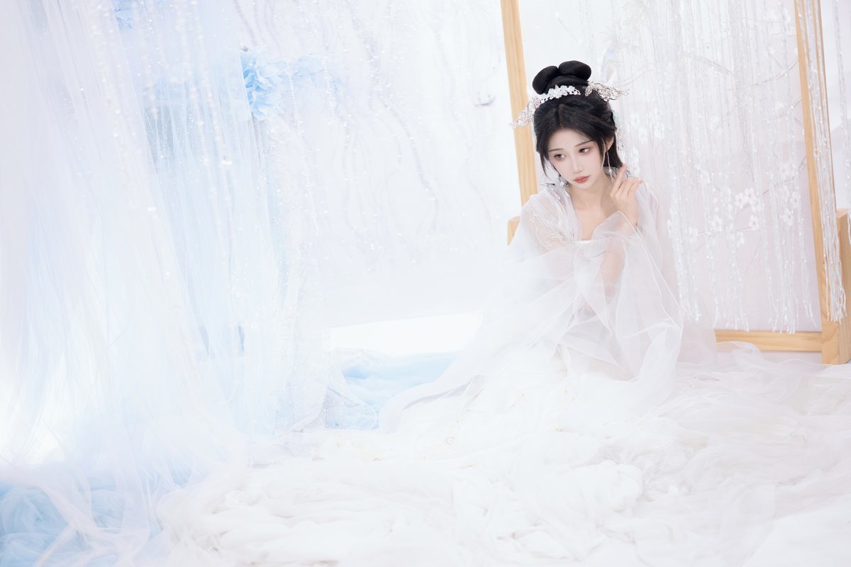 图片[23]-YiTuYu艺图语 Vol.5343 Qi Luo Sheng De Xiao Su Su[26P]-六色网