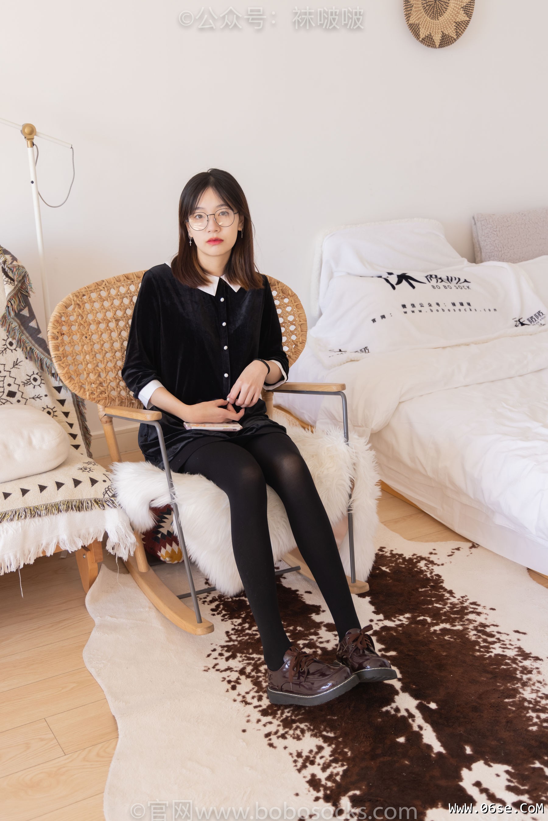 图片[17]-BoBoSocks袜啵啵 No.053 小甜豆-皮鞋、厚黑丝、黑色蕾丝船袜[140P]-六色网