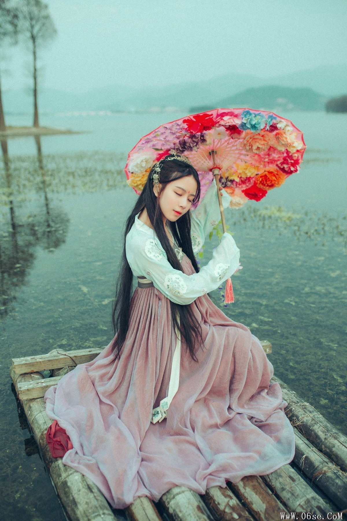 图片[24]-YiTuYu艺图语 Vol.4149 Gong Zi Bu Huai[37P]-六色网