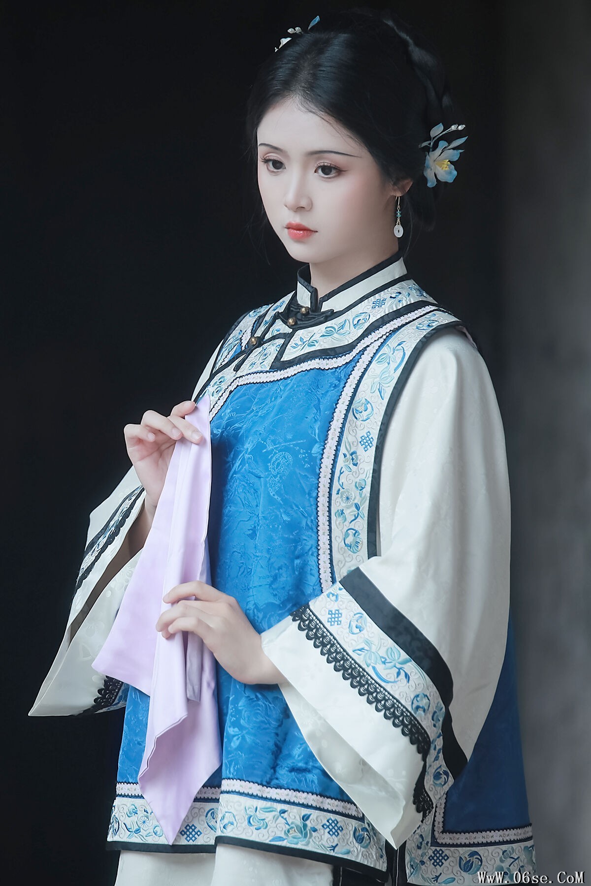 YiTuYu艺图语 Vol.7548 He Xiang Gu[33P]-六色网