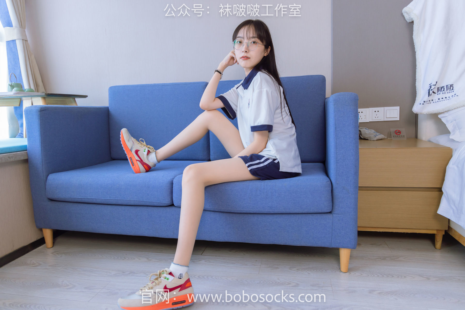 图片[2]-BoBoSocks袜啵啵 No.118 稚予-运动鞋、白棉袜、肉丝、踩小熊玩偶[140P]-六色网