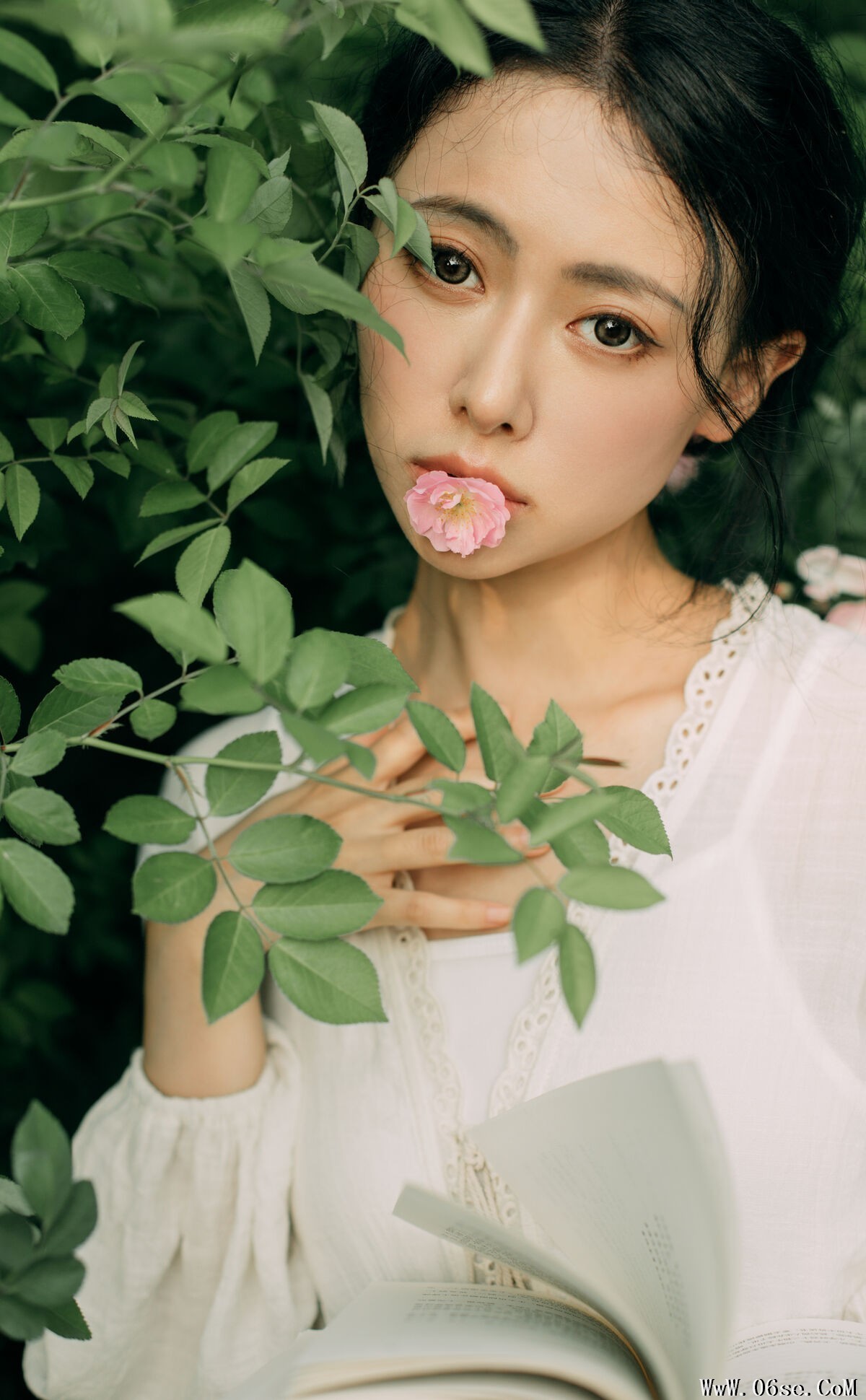 图片[30]-YiTuYu艺图语 Vol.7040 Ang Yang[33P]-六色网