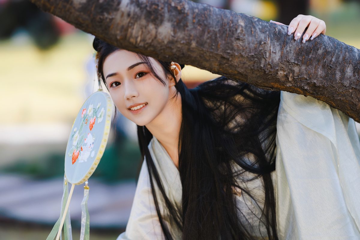 图片[23]-YiTuYu艺图语 Vol.4833 Pei Tong Xue[24P]-六色网