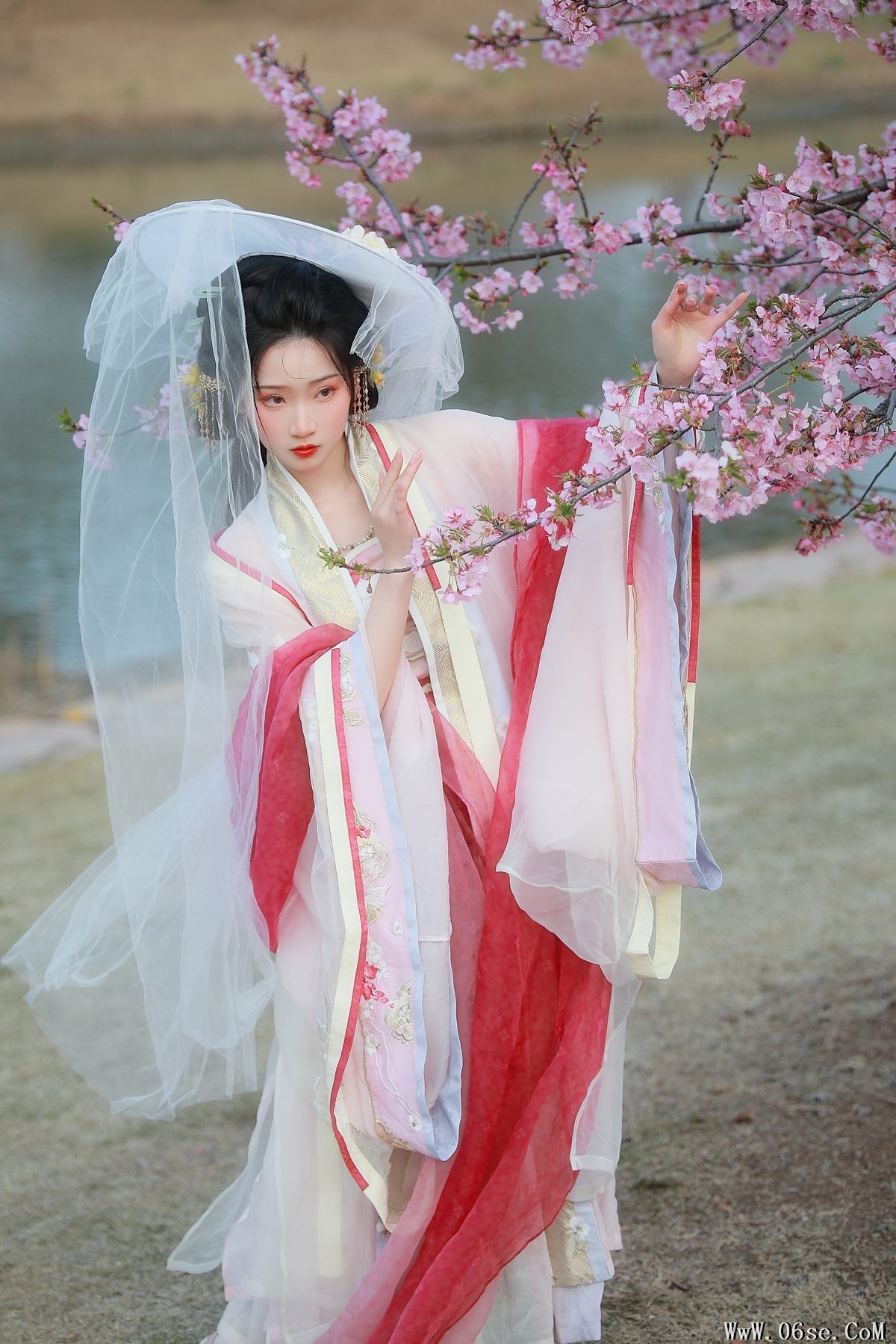 图片[18]-YiTuYu艺图语 Vol.4214 Chun Yu[23P]-六色网