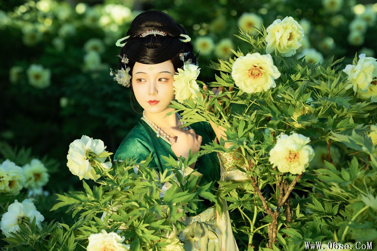 图片[34]-YiTuYu艺图语 Vol.7360 Hu Tu Tu Tu Tu Tu[35P]-六色网