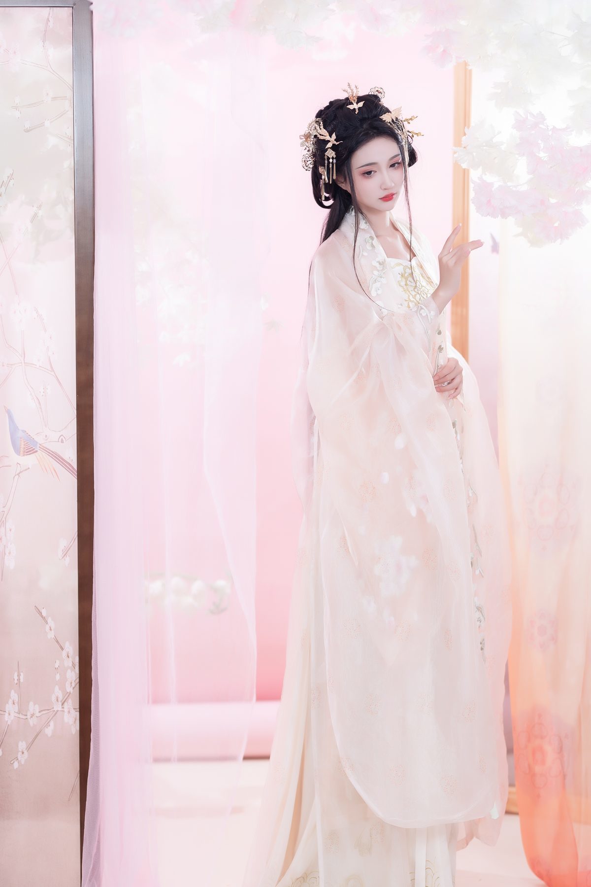 图片[8]-YiTuYu艺图语 Vol.5561 Qi Luo Sheng De Xiao Su Su[28P]-六色网