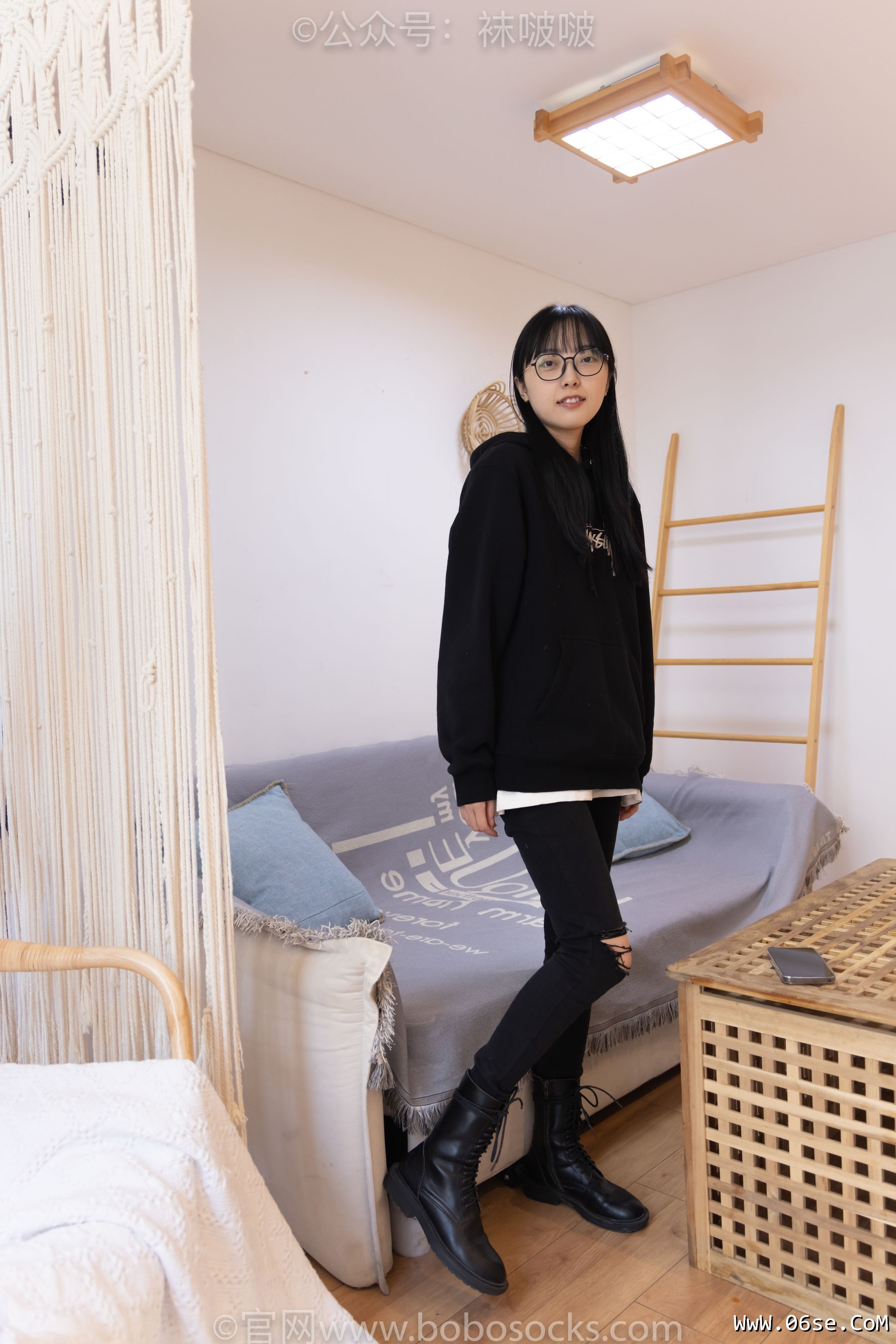 BoBoSocks袜啵啵 No.061 稚予-短靴、白棉袜、裸足[145P]-六色网