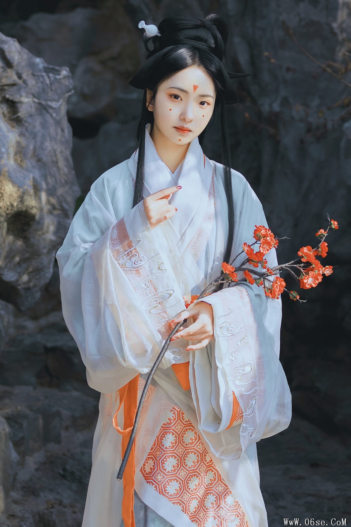 YiTuYu艺图语 Vol.3426 Yi Zhi Xiao Dong Li[34P]-六色网
