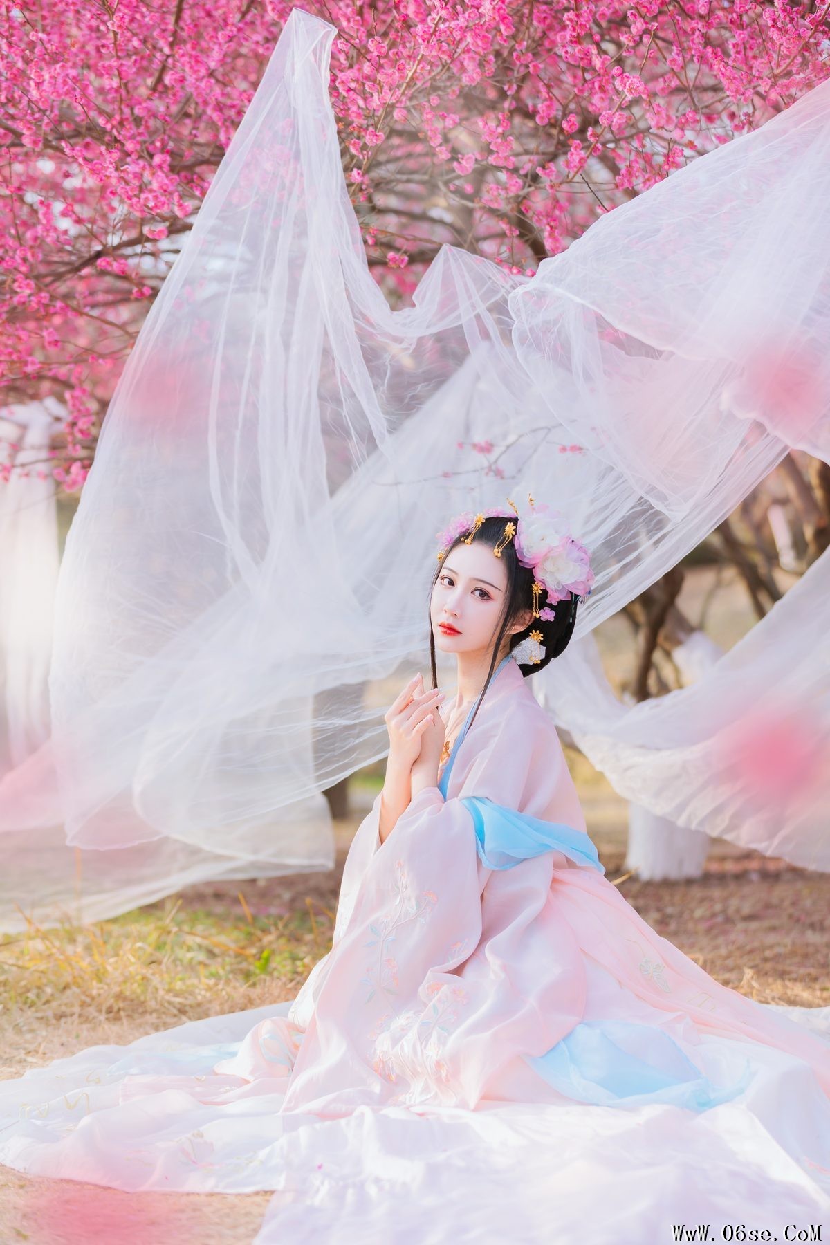 图片[13]-YiTuYu艺图语 Vol.4485 Qi Luo Sheng De Xiao Su Su[28P]-六色网
