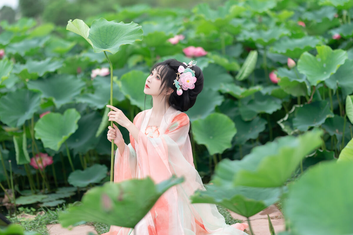 图片[25]-YiTuYu艺图语 Vol.7685 Qi Luo Sheng De Xiao Su Su[28P]-六色网