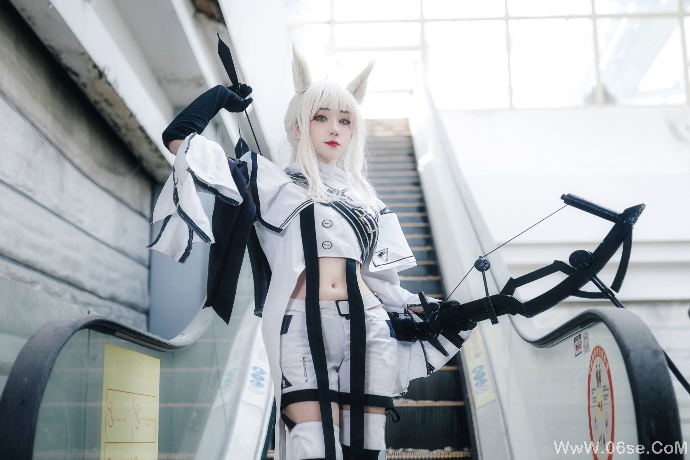 图片[11]-动漫博主南桃Momoko 白金常服[17P]-六色网