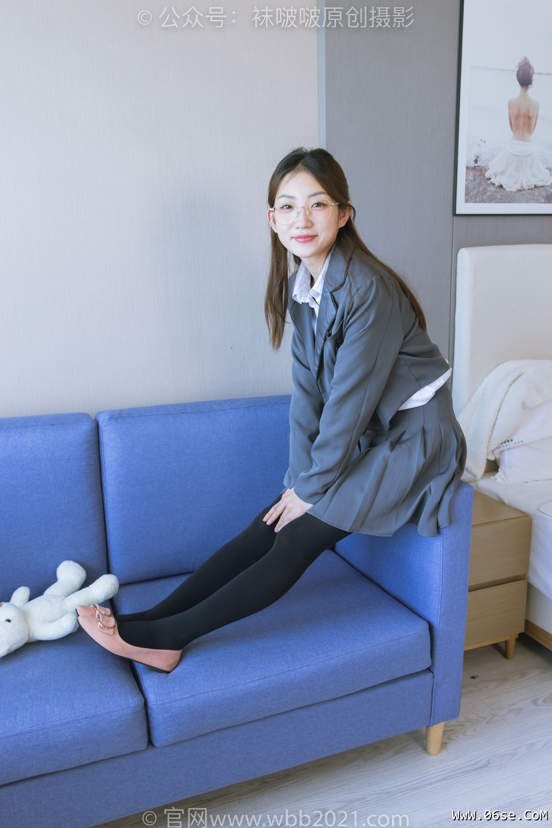 图片[62]-BoBoSocks袜啵啵 No.315 小沫 -平底鞋、厚黑丝、模特穿鞋及丝袜踩玩偶小熊剧情[140P]-六色网