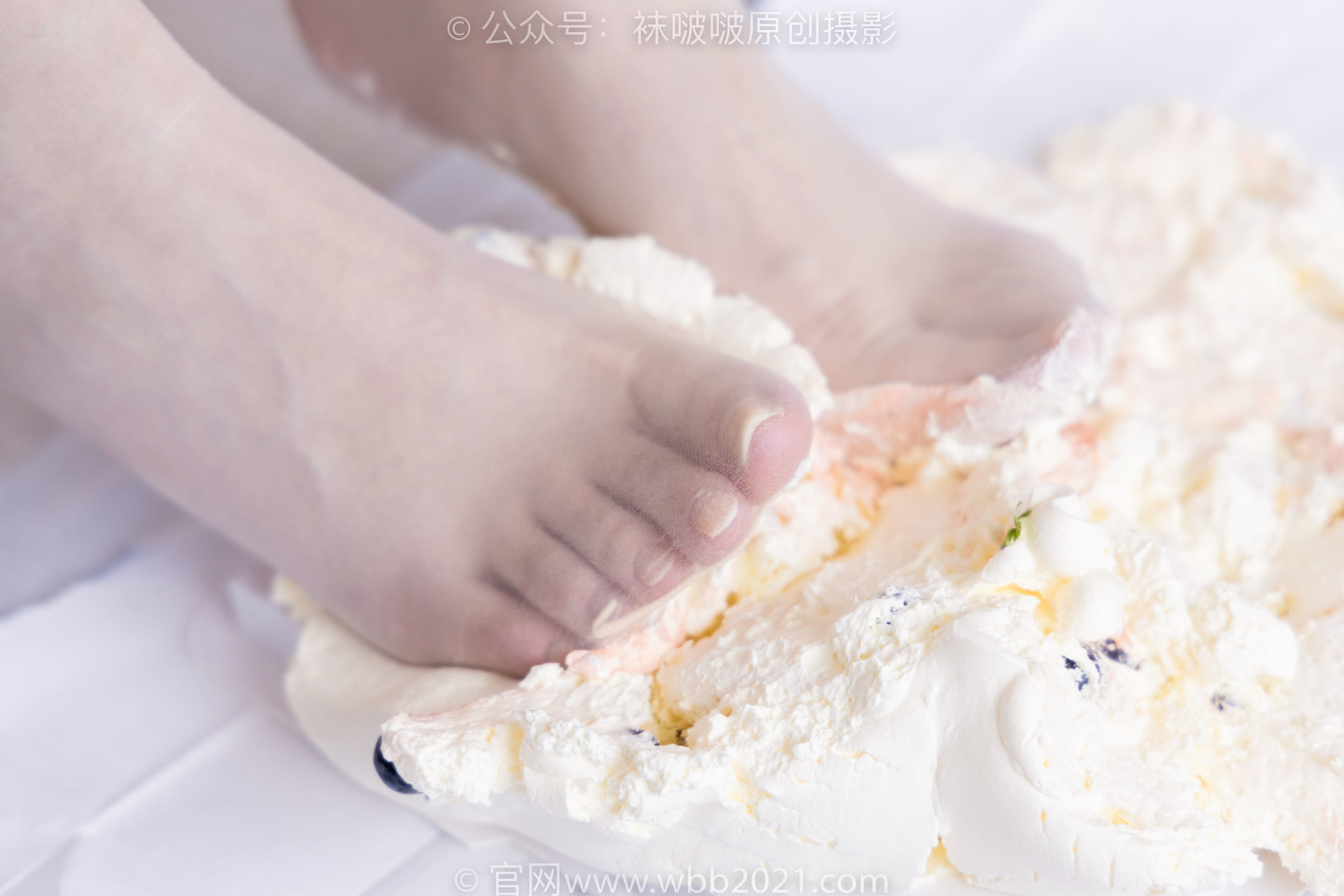 图片[145]-BoBoSocks袜啵啵 No.367 小甜豆 -高跟鞋、油亮白丝、丝袜踩奶油蛋糕[145P]-六色网