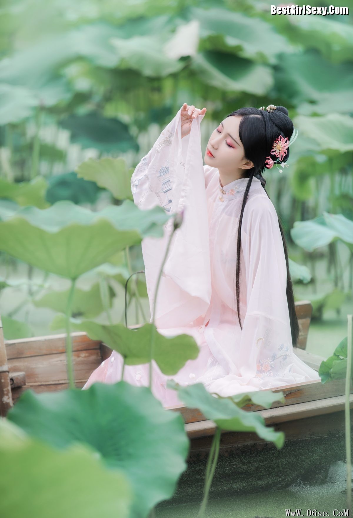 图片[19]-YiTuYu艺图语 Vol.4121 Qi Luo Sheng De Xiao Su Su[23P]-六色网
