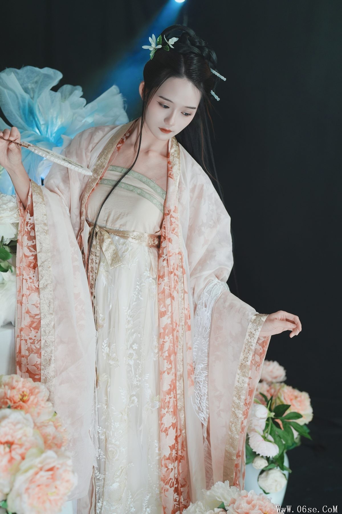 图片[22]-YiTuYu艺图语 Vol.4406 Tu Zi Zzz Bu Chi Hu Luo Bo[40P]-六色网