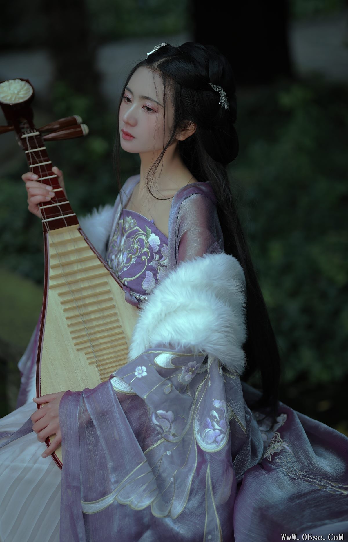 图片[8]-YiTuYu艺图语 Vol.3111 Yu Jin[28P]-六色网